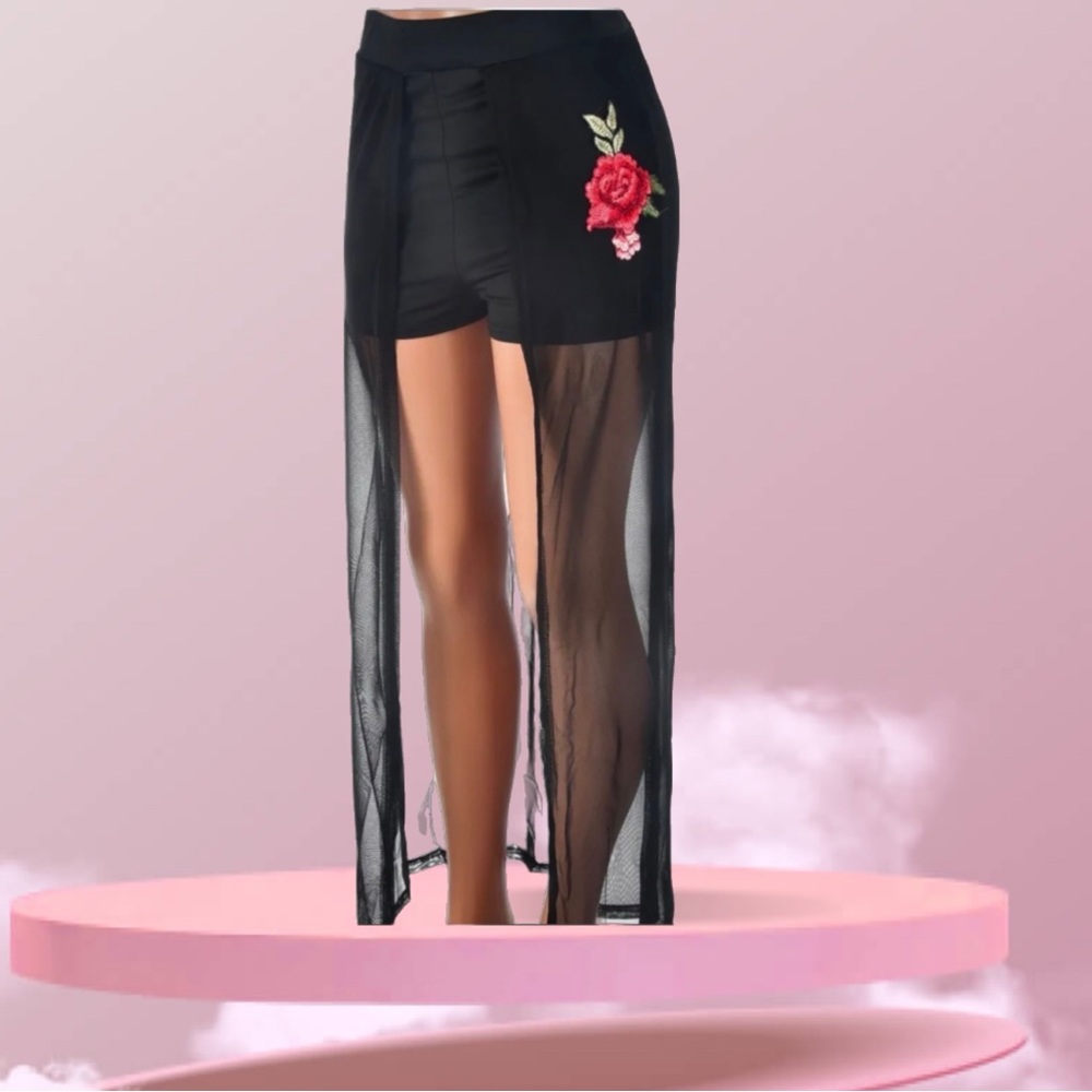WOMEN’S LONG SHEER ROSE SKORT-BLACK